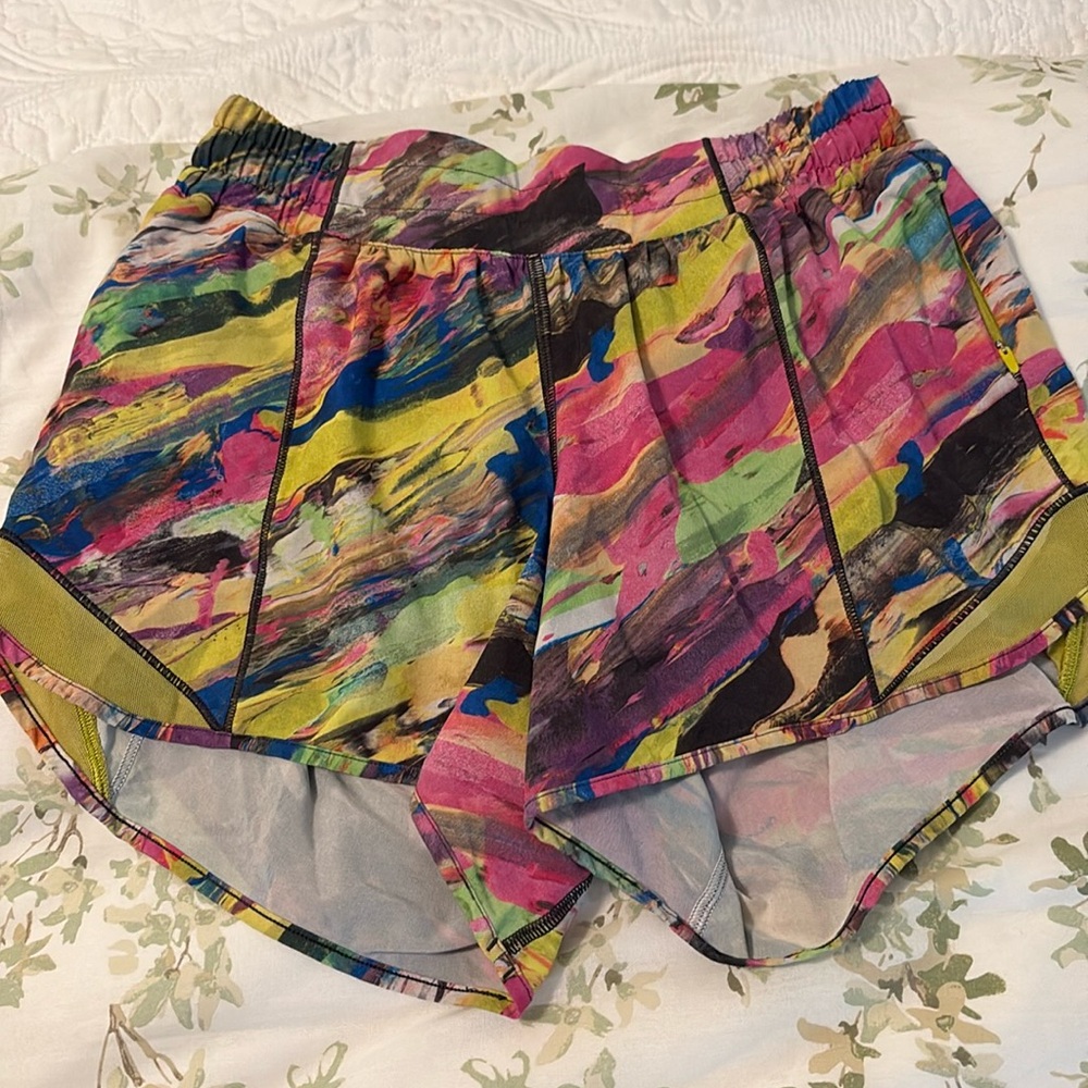 Lulu Hotty Hot 4’ Shorts